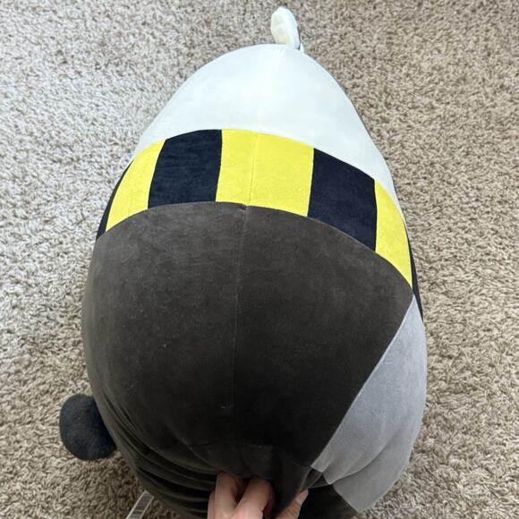 HUGE Squishmallows Harry Potter JUMBO 20” Inch Hufflepuff Badger Plush Toy - Picture 8 of 10